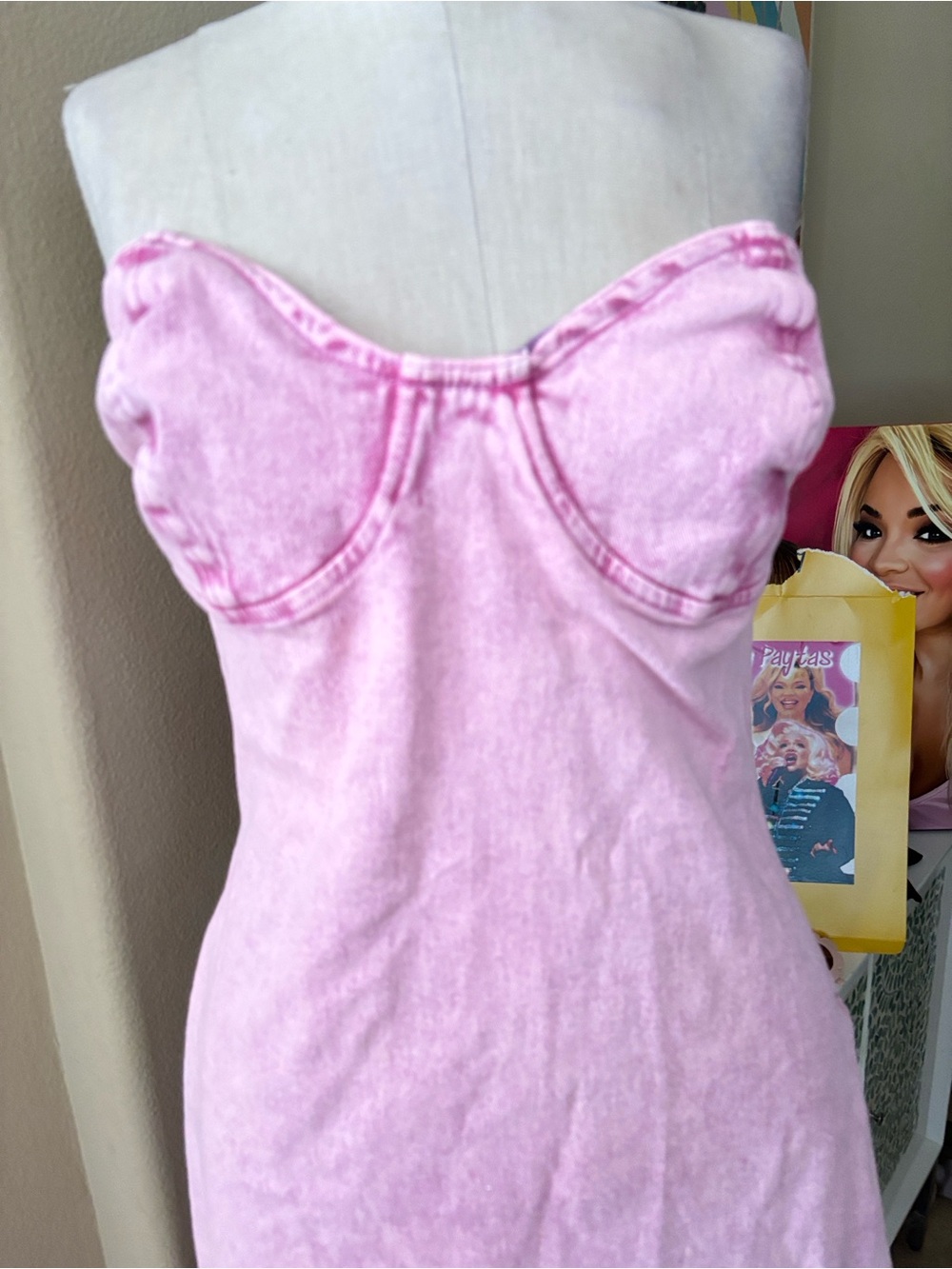 As Trisha wore on her podcast - Picture 3 of 6